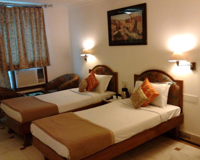 Hotel Diana Palace Jaipur Luaran gambar
