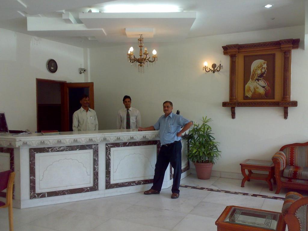 Hotel Diana Palace Jaipur Luaran gambar